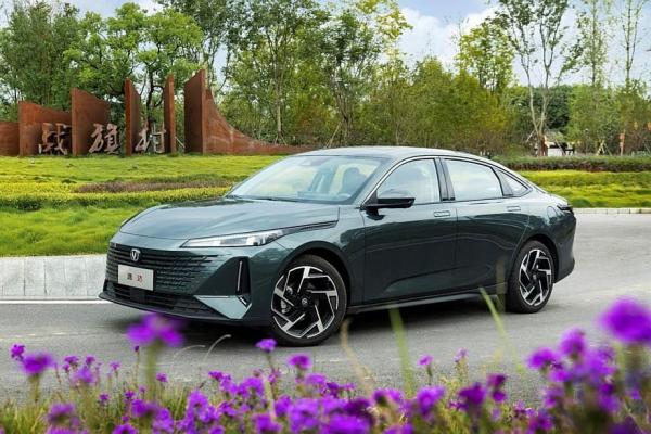 Старт продаж нового седана Changan Lamore